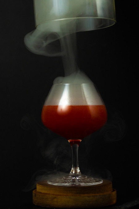 沖縄初のミクソロジーバー カクテル